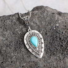 Load image into Gallery viewer, Geometric Alloy Pendant Necklace