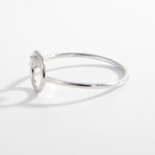 Load image into Gallery viewer, Zircon Circle 925 Sterling Silver Ring
