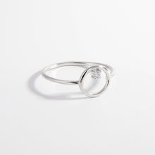 Load image into Gallery viewer, Zircon Circle 925 Sterling Silver Ring
